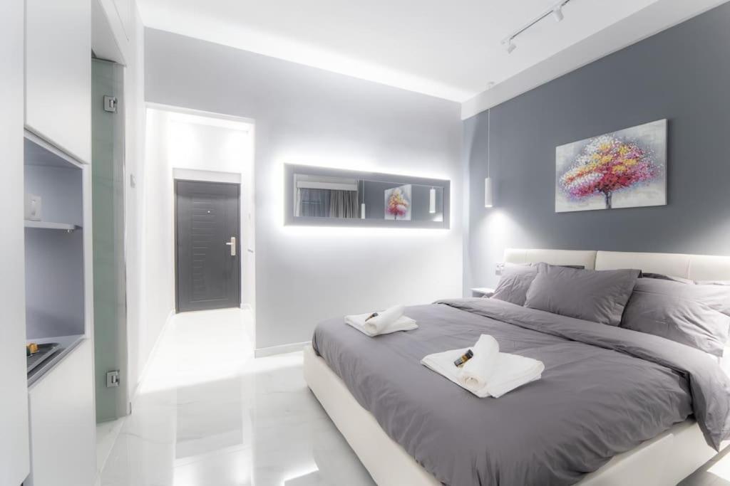 Lux Seaside Apartment By Volos Hospitality المظهر الخارجي الصورة